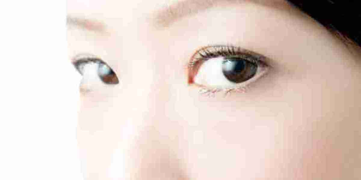 Eyelid Surgery Advice for Lasting Cosmetic Results